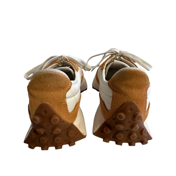 Ladies New Balance 5.5 Classics 327 Sneakers Leopard Tan & White - Picture 6 of 8